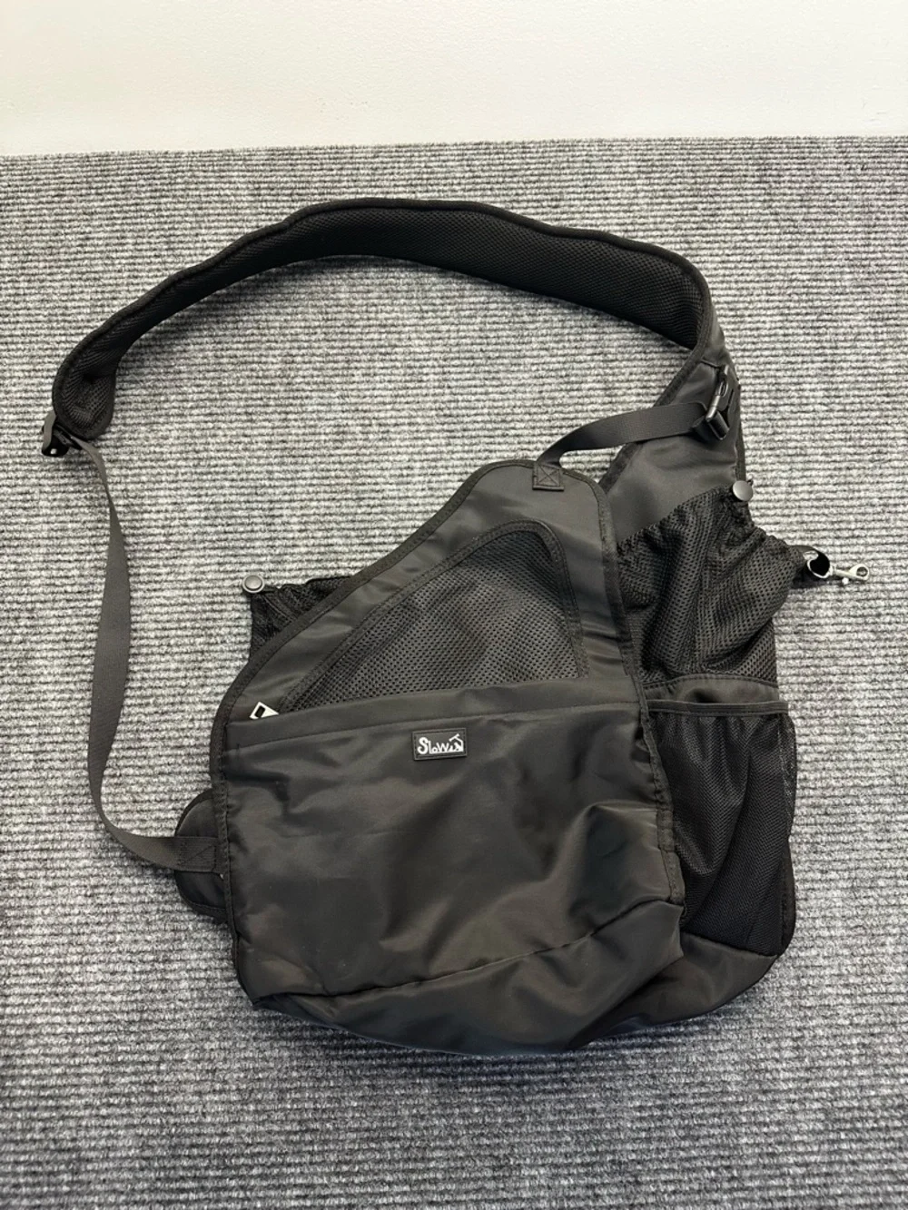 Slow T Black Side Sling Pet Carrier Button Padded Adjustable Strap Medium